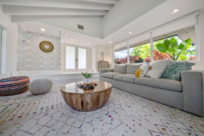 Boho House - Stylist Home with Parking and large Yard